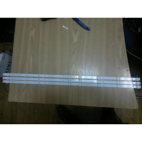 ✓ КОМПЛЕКТ ПЛАНОК led подсветки Телевизора Panasonic TX-32dr300 4708-K320WD-A4213K01